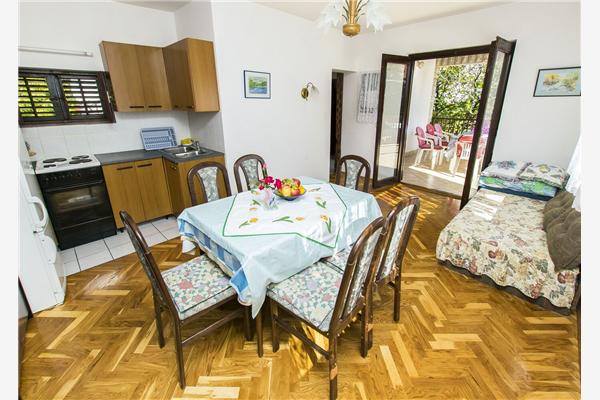 Apartment A1, for 6 persons