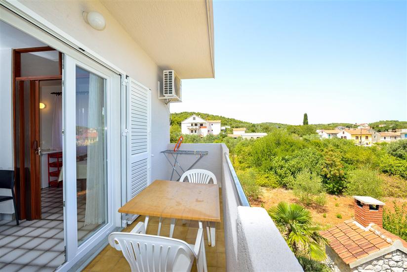 Apartment A7, for 4 persons