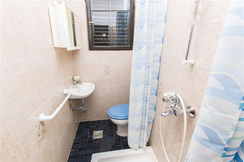 Apartment A1, for 3 persons