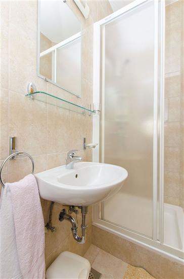 Room S5, for 2 persons