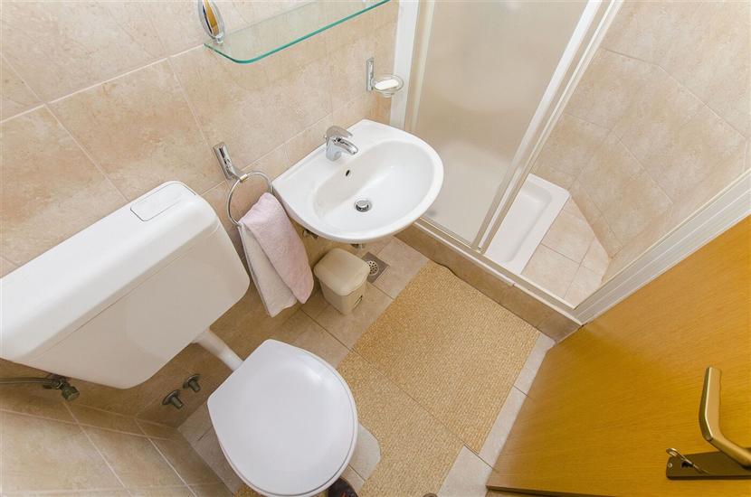 Room S5, for 2 persons