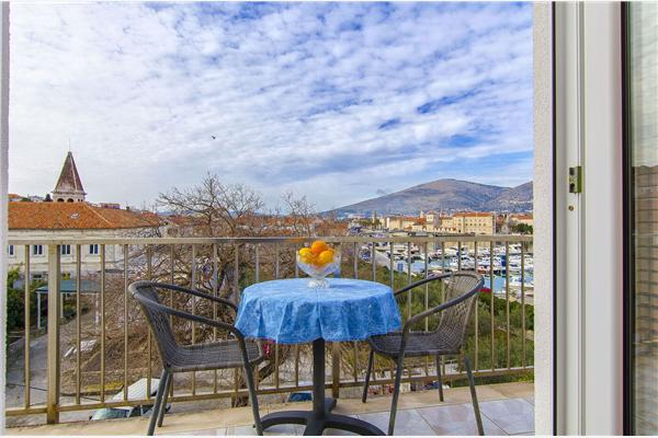 Room S13, for 2 persons