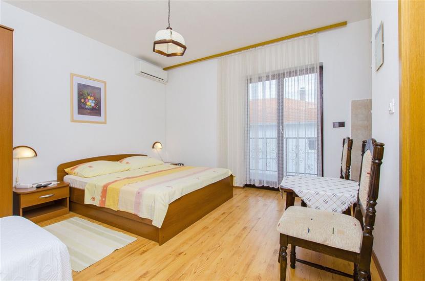 Apartment A8, for 2 persons