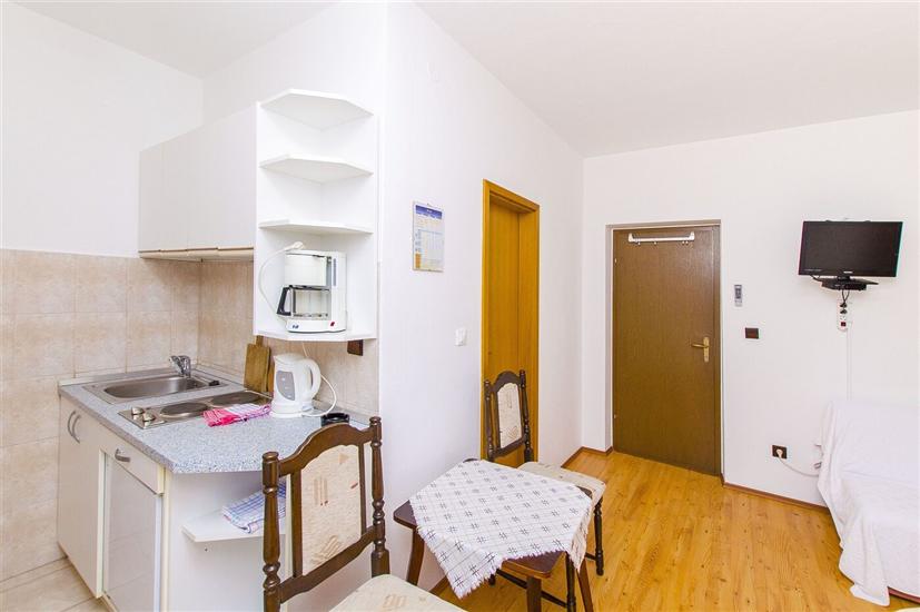 Apartment A8, for 2 persons