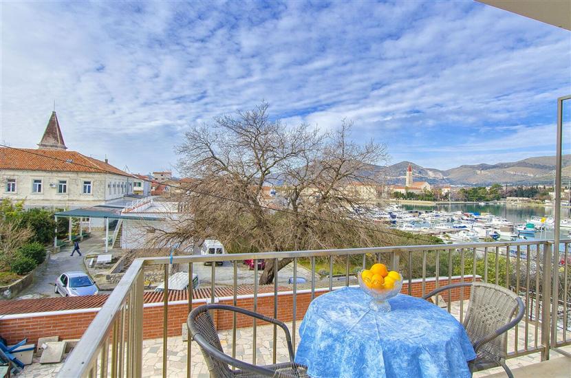 Apartment A9, for 2 persons