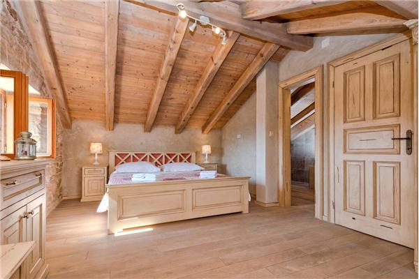 House K1, for 10 persons