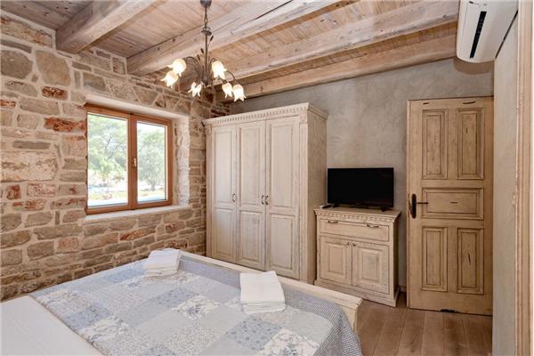 House K1, for 10 persons