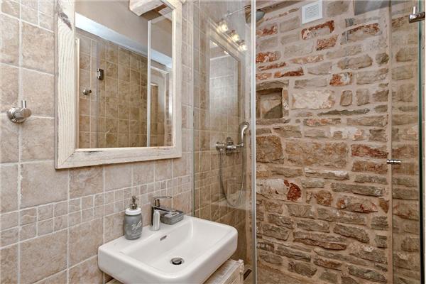 House K1, for 10 persons