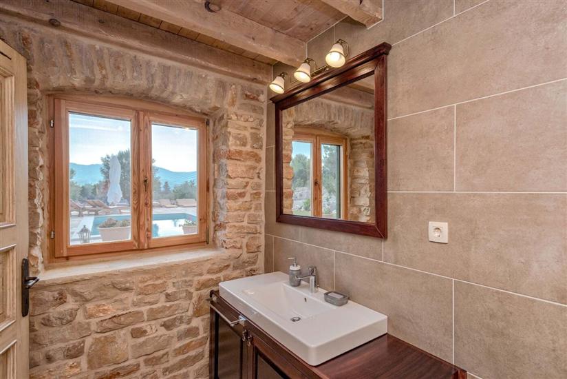 House K1, for 10 persons