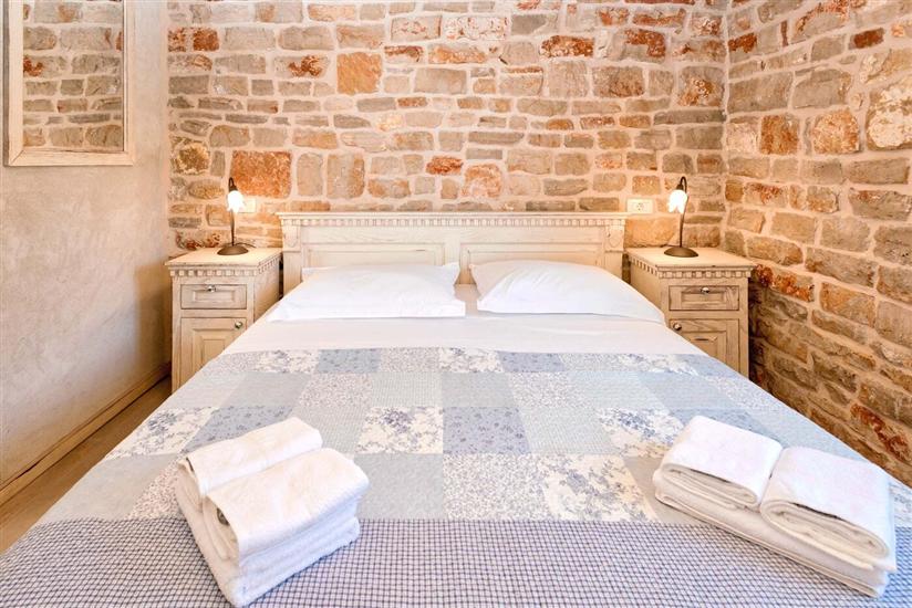 House K1, for 10 persons