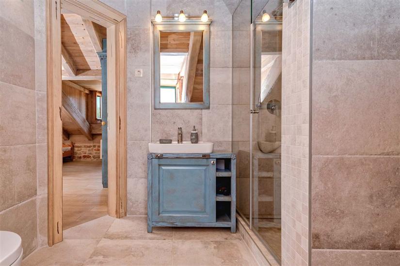 House K1, for 10 persons