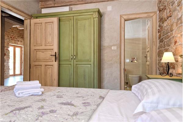 House K1, for 10 persons