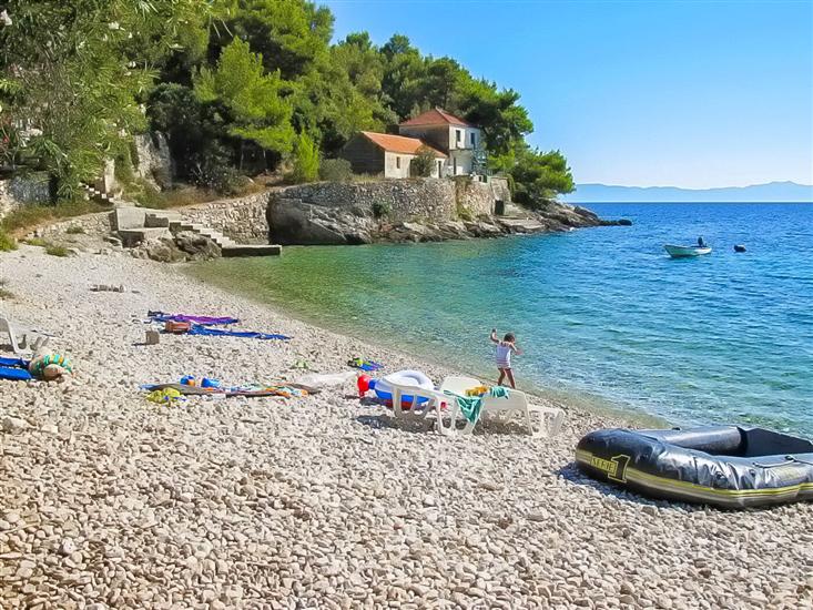 Apartments Robinzon Petar