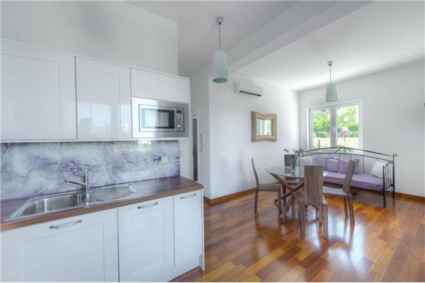 Apartment A1, for 5 persons