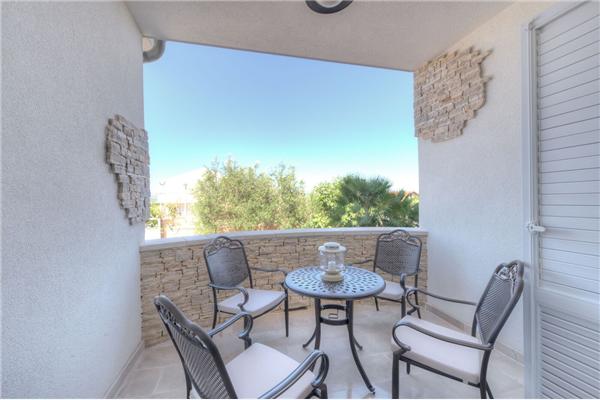 Apartment A1, for 5 persons