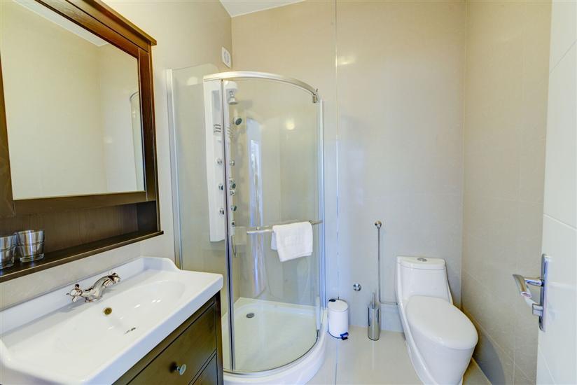 Apartment A1, for 5 persons