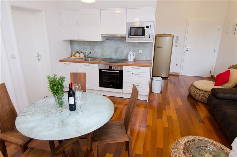 Apartment A7, for 4 persons