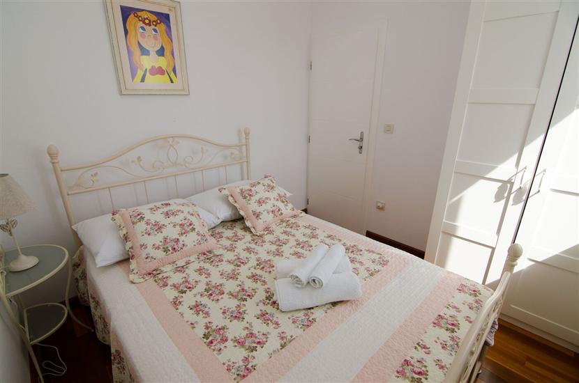 Apartment A7, for 4 persons