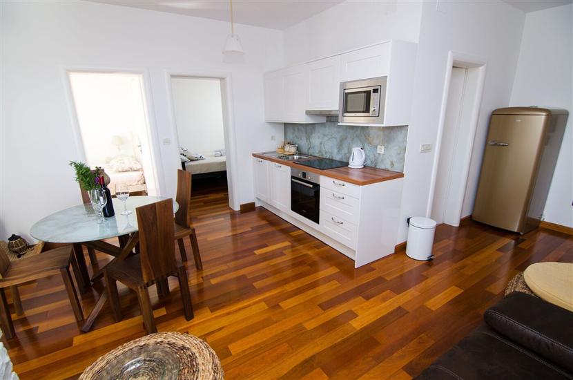 Apartment A7, for 4 persons