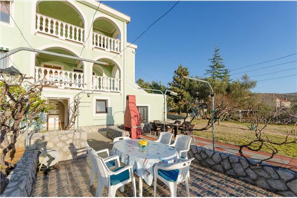 Apartment A3, for 5 persons