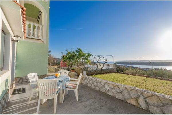 Apartment A4, for 4 persons