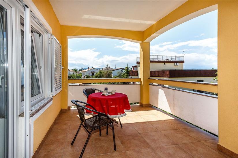 Apartment A4, for 3 persons