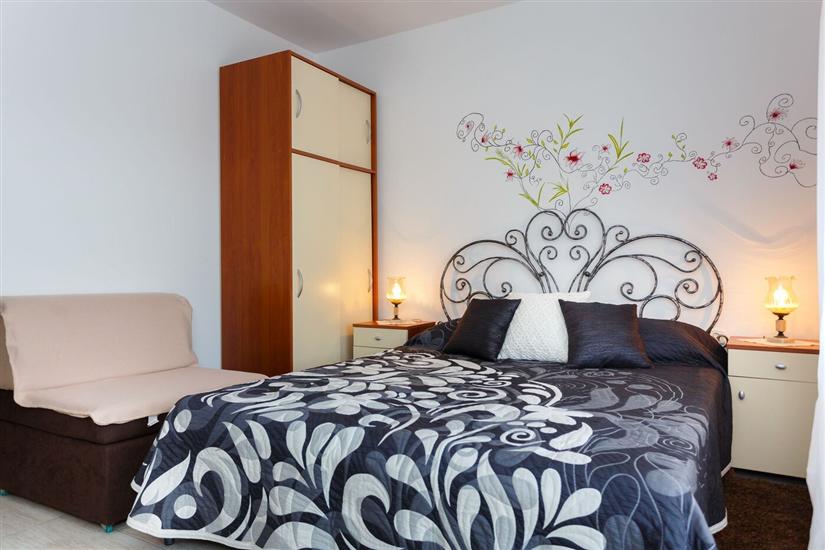 Apartment A4, for 3 persons