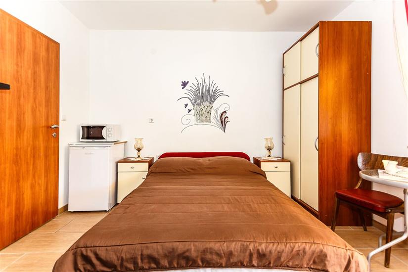 Apartment A6, for 2 persons