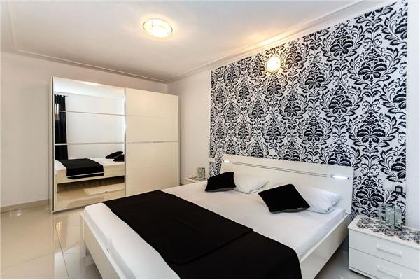 Apartment A7, for 6 persons