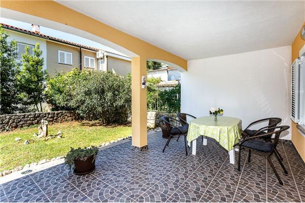 Apartment A7, for 6 persons