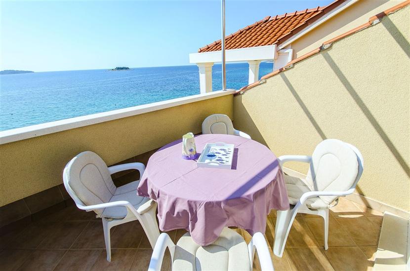 Apartment A1, for 4 persons