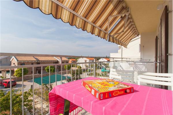 Apartment A1, for 5 persons