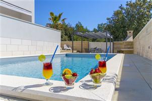 Apartman - Vir - Vir sziget