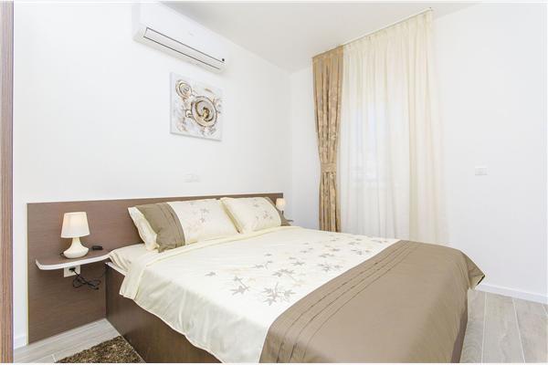 Apartment A1, for 8 persons