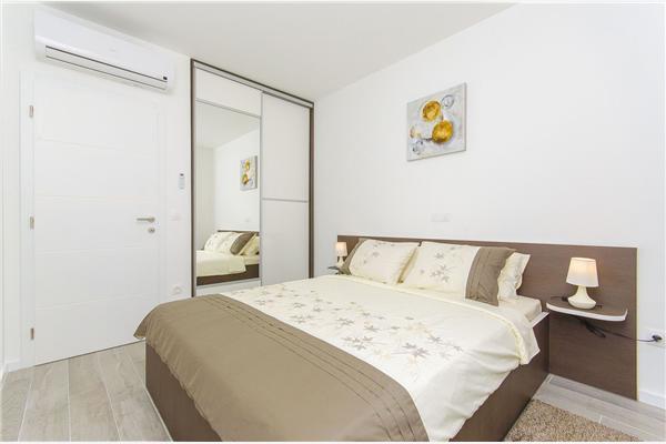 Apartment A1, for 8 persons