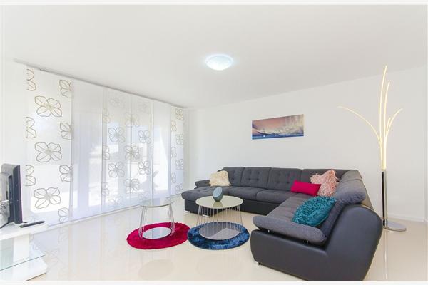 Apartment A1, for 8 persons