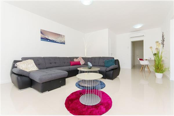 Apartment A1, for 8 persons