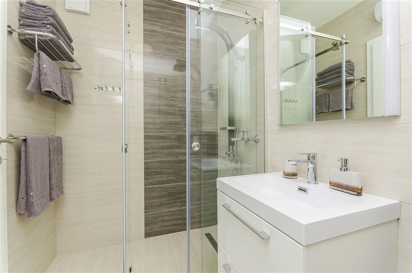 Apartment A3, for 6 persons