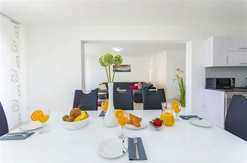 Apartment A1, for 8 persons