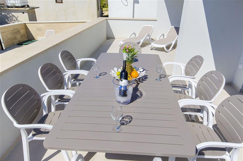 Apartment A1, for 8 persons