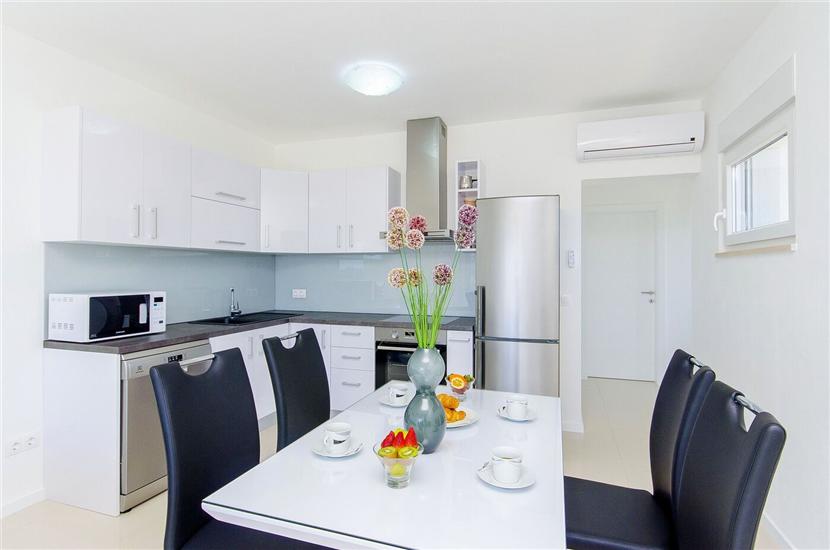 Apartment A3, for 6 persons