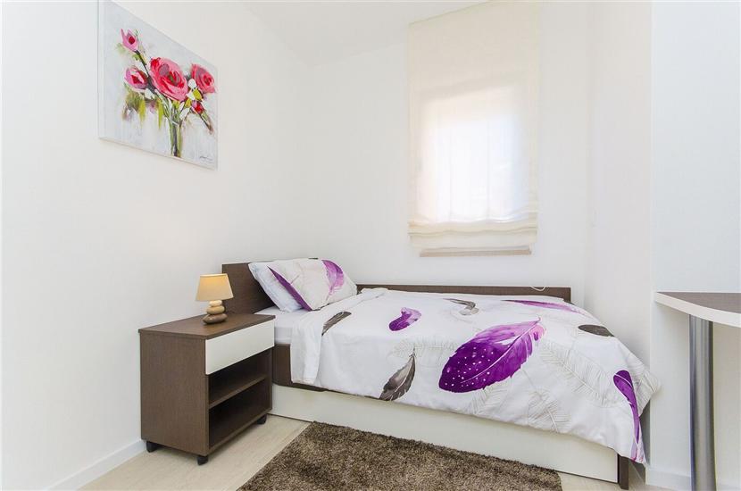 Apartment A2, for 5 persons