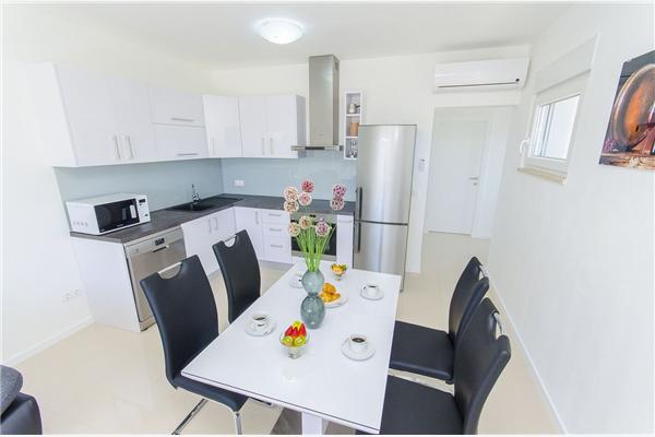 Apartment A3, for 6 persons