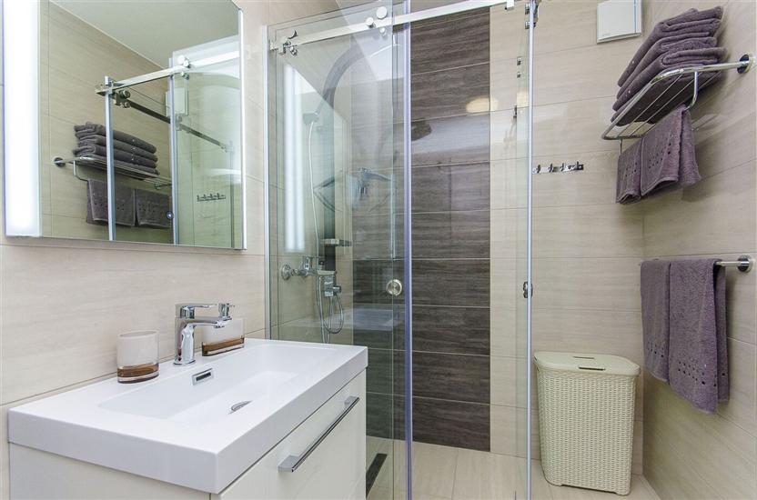 Apartment A2, for 5 persons