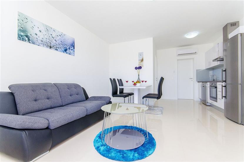 Apartment A2, for 5 persons