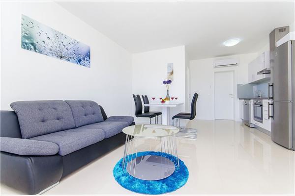 Apartment A2, for 5 persons