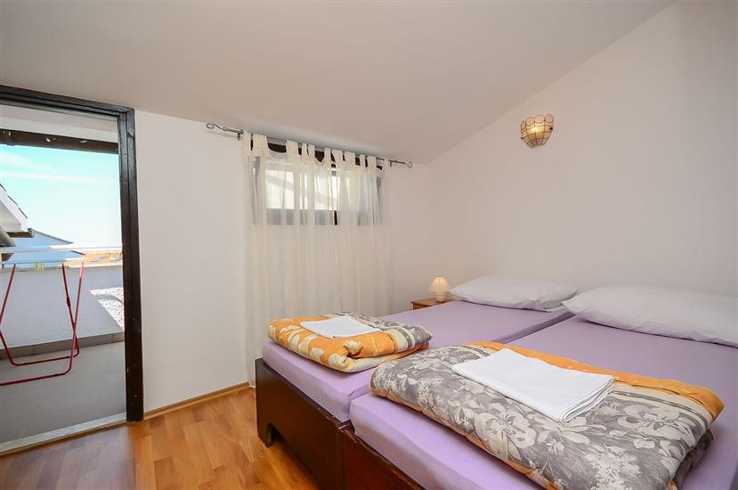 Apartment A3, for 5 persons