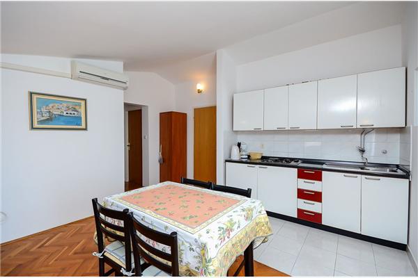 Apartment A3, for 5 persons