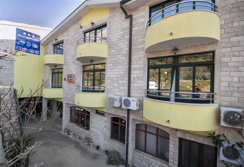 Apartment and Rooms Ivan