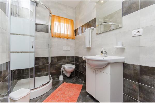 Apartment A2, for 3 persons